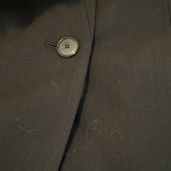 Aritzia - Picture 2 of 4